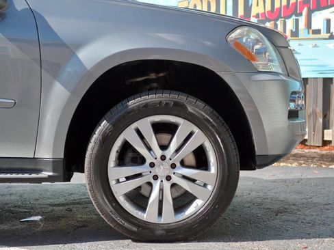 Used 2011 Mercedes-Benz GL 450 4MATIC image 28