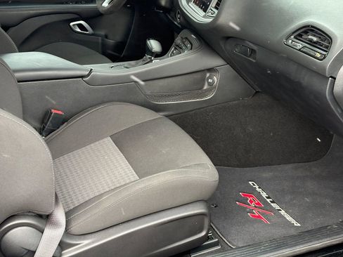 Used 2023 Dodge Challenger R/T Scat Pack image 10