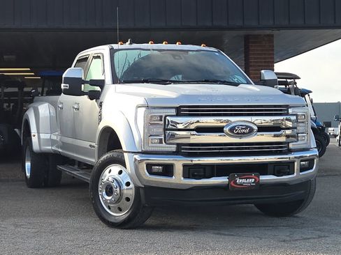 Used 2019 Ford F450 Lariat w/ Lariat Ultimate Package image 1