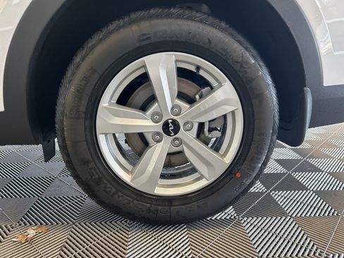 New 2026 Kia Sorento LX FWD image 7