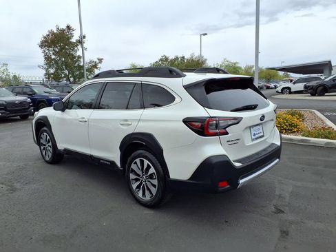 Used 2025 Subaru Outback Limited AWD/4WD image 13