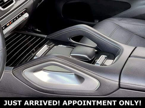 Used 2020 Mercedes-Benz GLS 450 4MATIC image 28