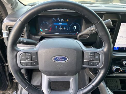 Used 2023 Ford F250 Lariat w/ Sport Appearance Package image 16