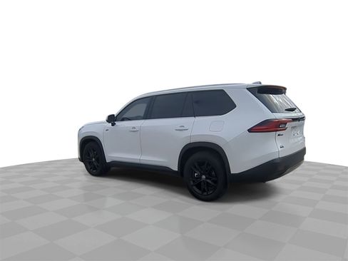 Used 2025 Toyota Grand Highlander FWD image 6
