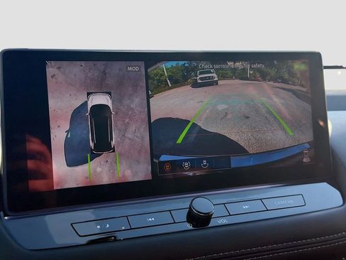 New 2026 Nissan Rogue Platinum image 14