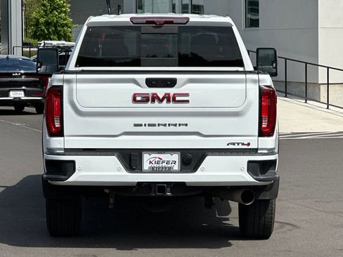 Used 2022 GMC Sierra 2500 AT4 w/ AT4 Premium Plus Package AWD/4WD image 5