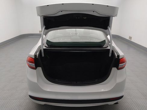 Used 2018 Ford Fusion S FWD image 29