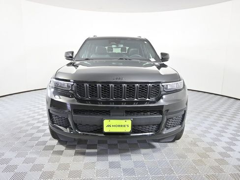 Used 2022 Jeep Grand Cherokee L Laredo image 10