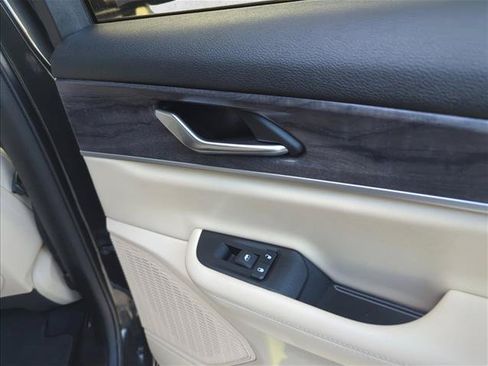 Used 2024 Jeep Grand Cherokee Limited RWD image 27
