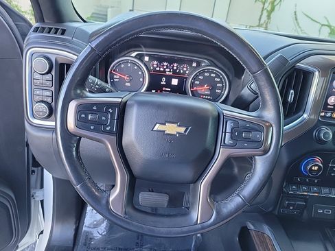 Used 2019 Chevrolet Silverado 1500 High Country w/ Technology Package image 45