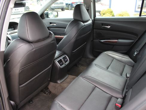 Used 2015 Acura TLX V6 w/ Technology Package FWD image 20