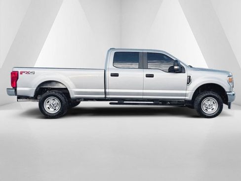 Used 2022 Ford F250 XL w/ Power Equipment Group image 6
