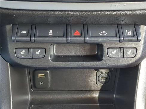 Used 2016 Chevrolet Colorado LT image 29