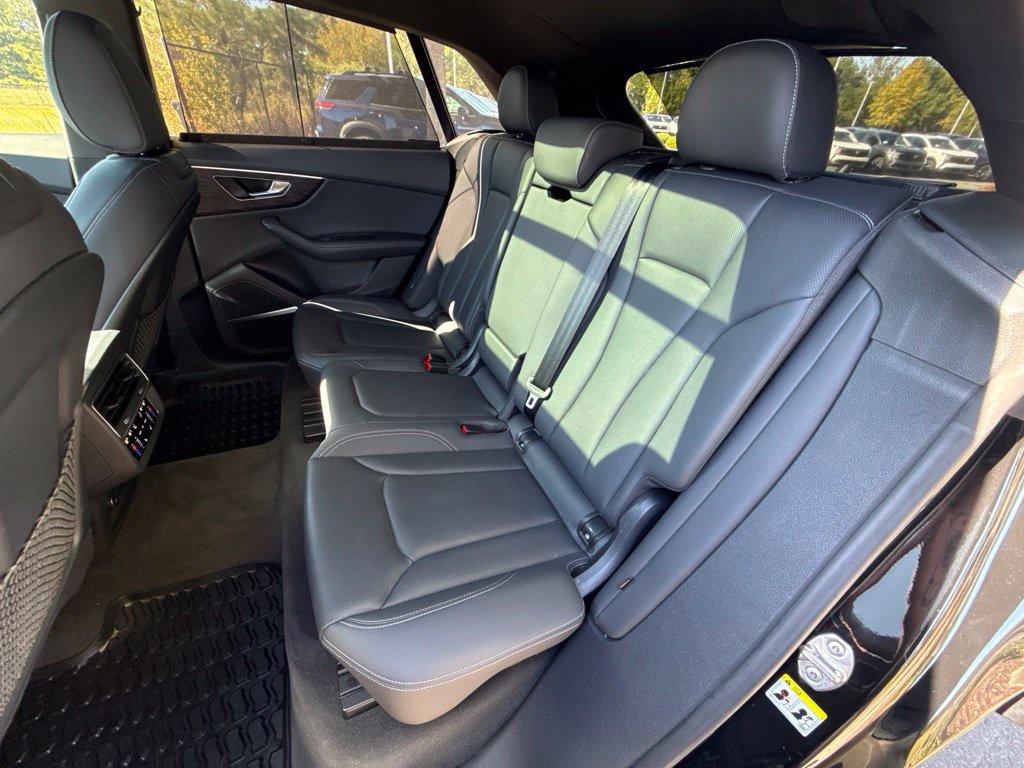 Used 2023 Audi Q8 Premium Plus w/ Premium Plus Package AWD/4WD image 22