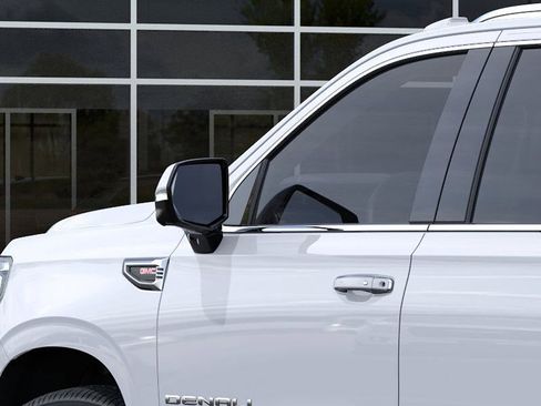 New 2026 GMC Yukon XL Denali w/ Sun & Power Step Package image 12