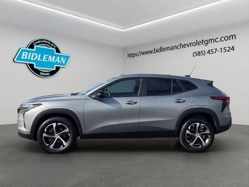 Used 2024 Chevrolet Trax RS FWD image 4