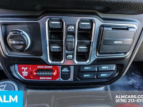 Used 2025 Jeep Wrangler Unlimited Sport AWD/4WD image 45
