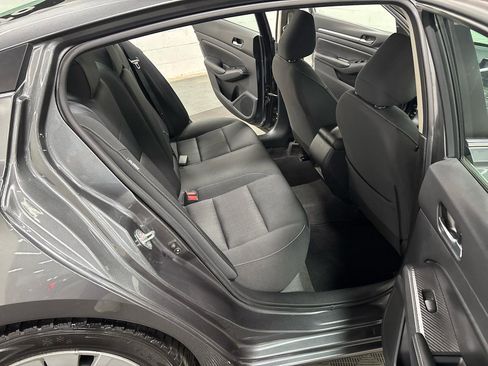 Used 2022 Nissan Altima 2.5 SV FWD image 15