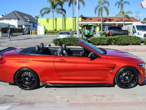 Used 2018 BMW M4 Convertible image 7