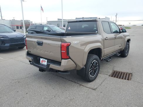 New 2026 Toyota Tacoma TRD Sport image 4