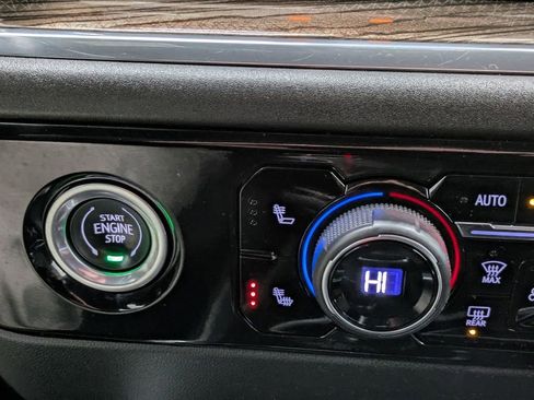 Used 2023 Chevrolet Silverado 1500 RST image 8