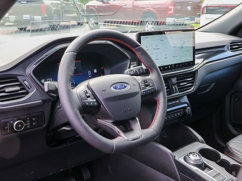 Certified 2025 Ford Escape ST-Line Elite w/ Premium Technology Package AWD/4WD image 30
