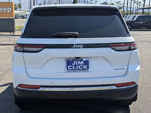 Used 2024 Jeep Grand Cherokee Limited w/ Trailer Tow Package RWD image 3