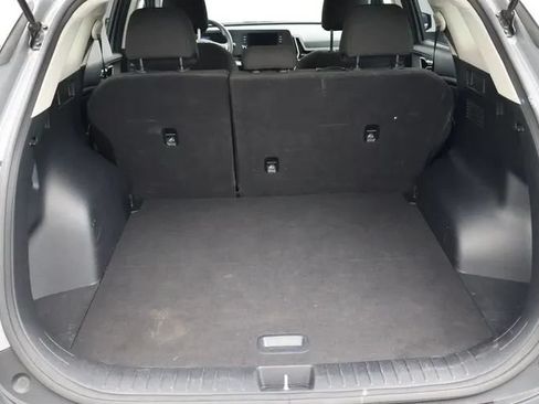 Used 2024 Kia Sportage LX FWD image 18