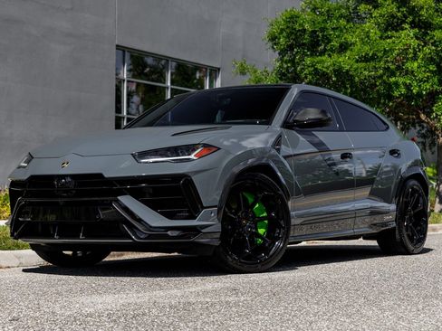Used 2023 Lamborghini Urus Performante AWD/4WD image 44
