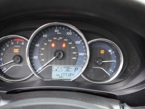 Used 2016 Toyota Corolla LE image 31