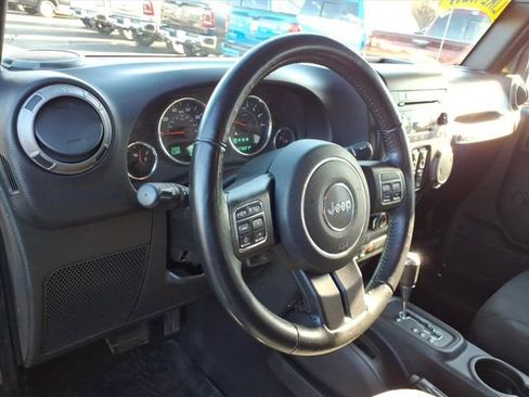 Certified 2018 Jeep Wrangler Unlimited Sport image 28