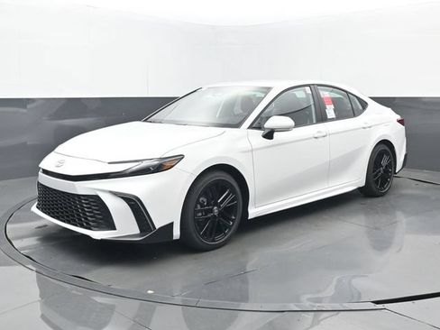 New 2026 Toyota Camry SE FWD image 22