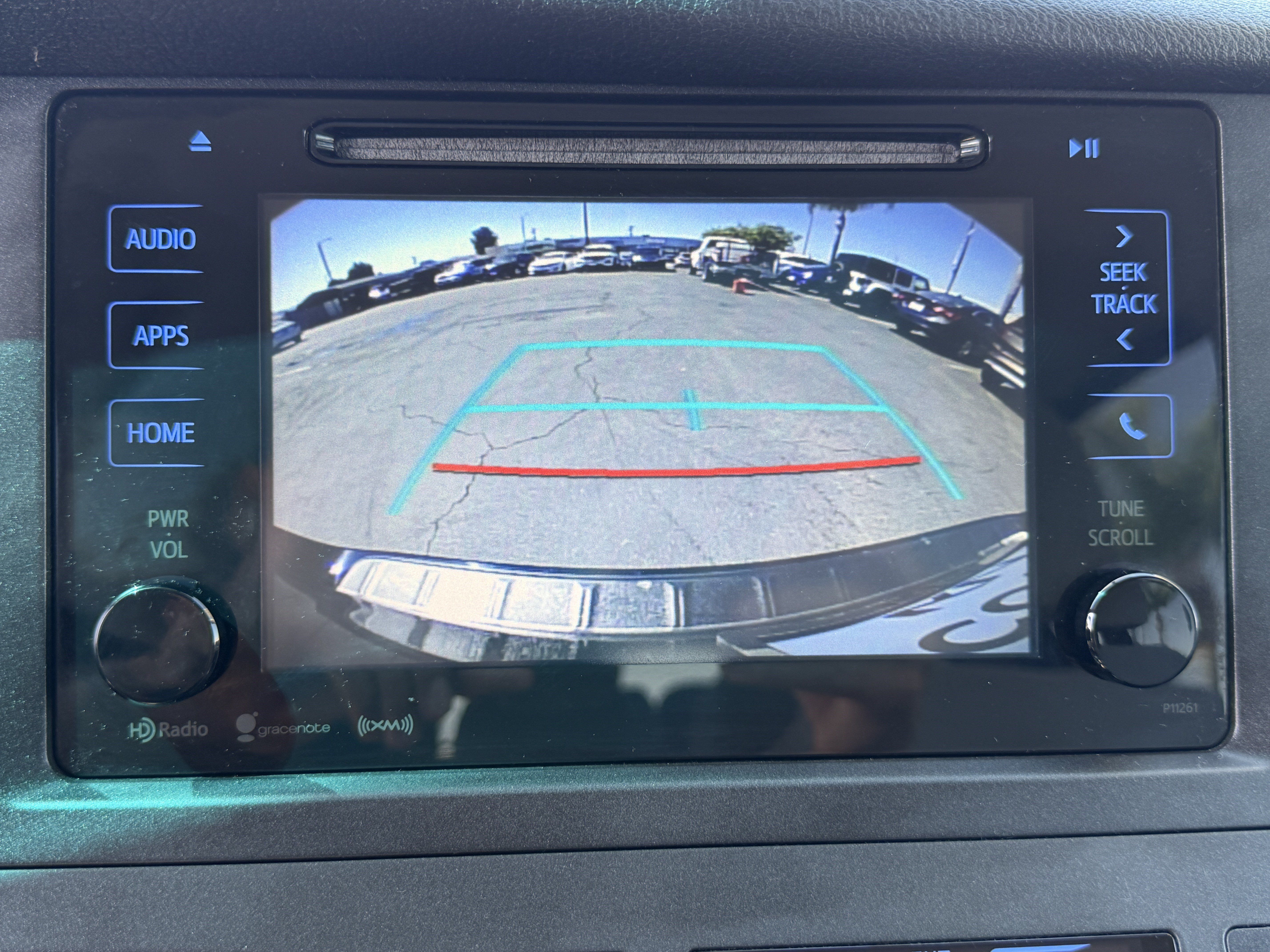 Used 2017 Toyota Sienna LE FWD image 23