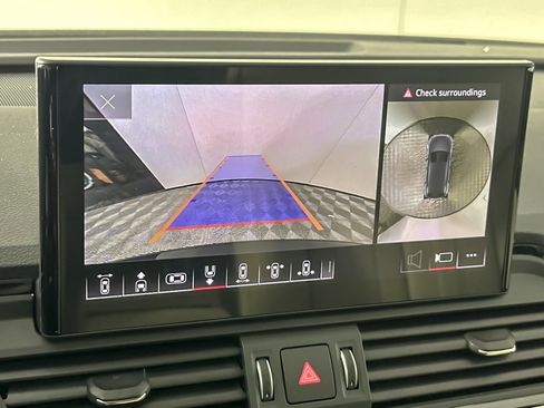 Used 2023 Audi Q5 e Premium Plus w/ Premium Plus Package image 19