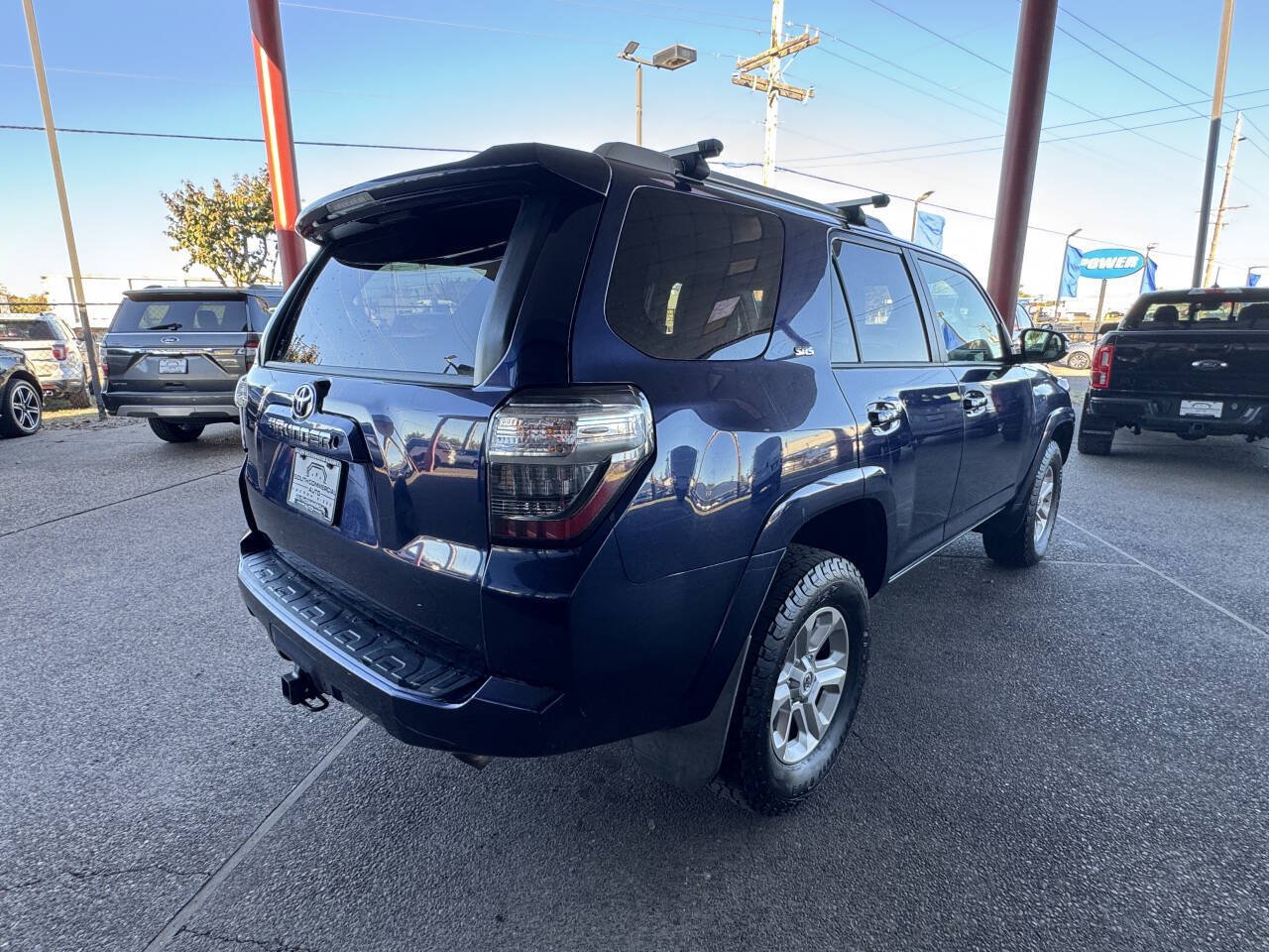 Used 2016 Toyota 4Runner SR5 Premium AWD/4WD image 5