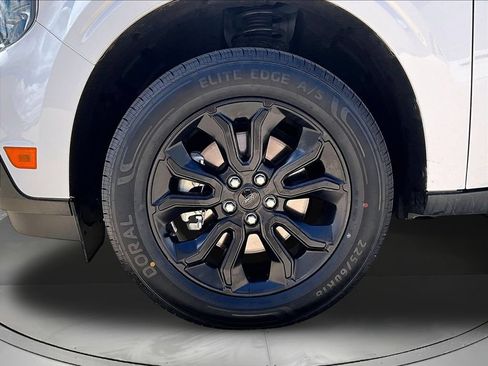 Used 2023 Ford Maverick Lariat w/ Lariat Luxury Package AWD/4WD image 36