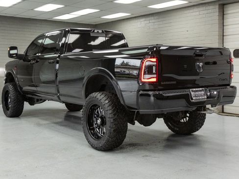 Used 2023 RAM 3500 Laramie w/ Night Edition image 40