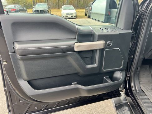 Used 2020 Ford F150 Lariat image 33