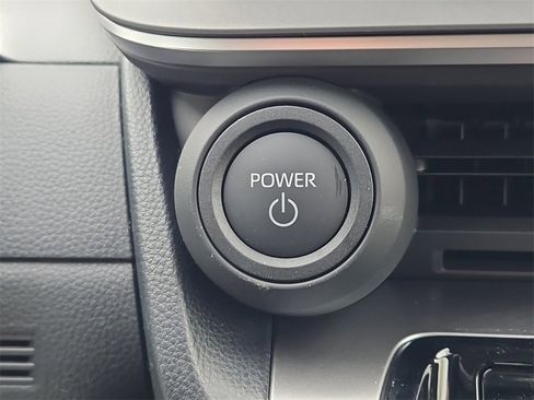 New 2026 Toyota Prius LE image 11