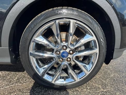 Used 2015 Ford Escape SE w/ SE Chrome Package FWD image 31