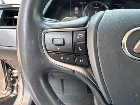Used 2024 Lexus ES 350 w/ Premium Package FWD image 30