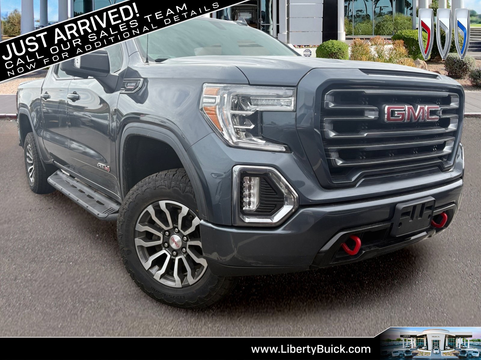 Used 2021 GMC Sierra 1500 AT4 w/ AT4 Preferred Package AWD/4WD image 1