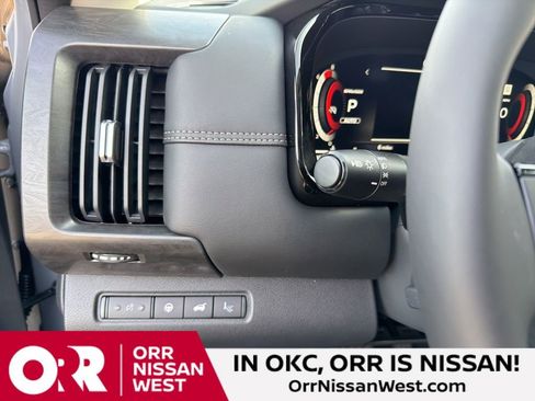 New 2026 Nissan Pathfinder Platinum image 28