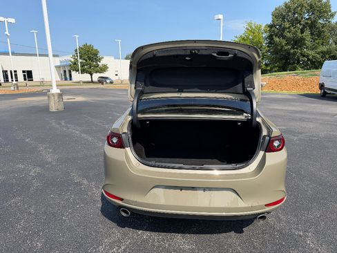 Used 2024 MAZDA MAZDA3 s AWD/4WD image 12