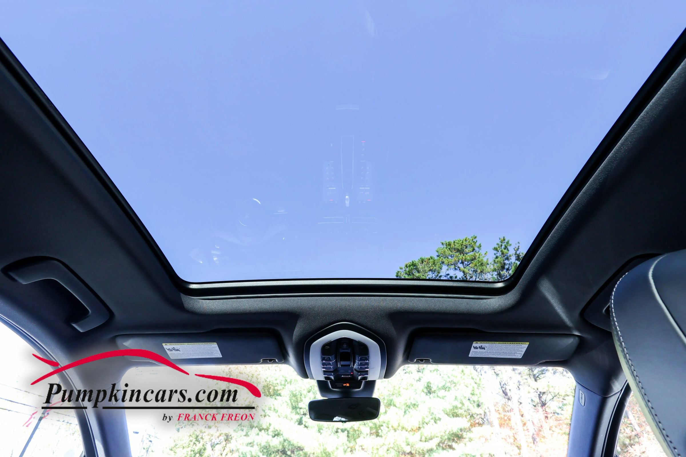 Used 2023 Porsche Macan AWD/4WD image 40