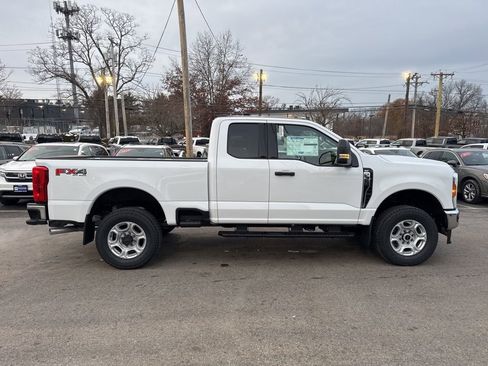 New 2026 Ford F350 XLT w/ FX4 Off-Road Package image 4