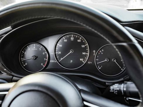 Used 2019 MAZDA MAZDA3 Sedan w/ Preferred Package image 17