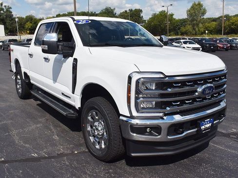 New 2026 Ford F250 Lariat w/ Chrome Package image 12