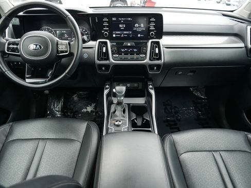 Certified 2021 Kia Sorento S w/ Panoramic Sunroof Package image 10