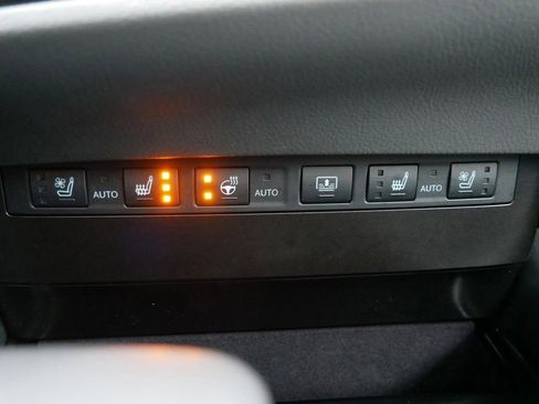 Certified 2025 Lexus ES 300h Ultra Luxury w/ Accessory Package (Z2) image 23